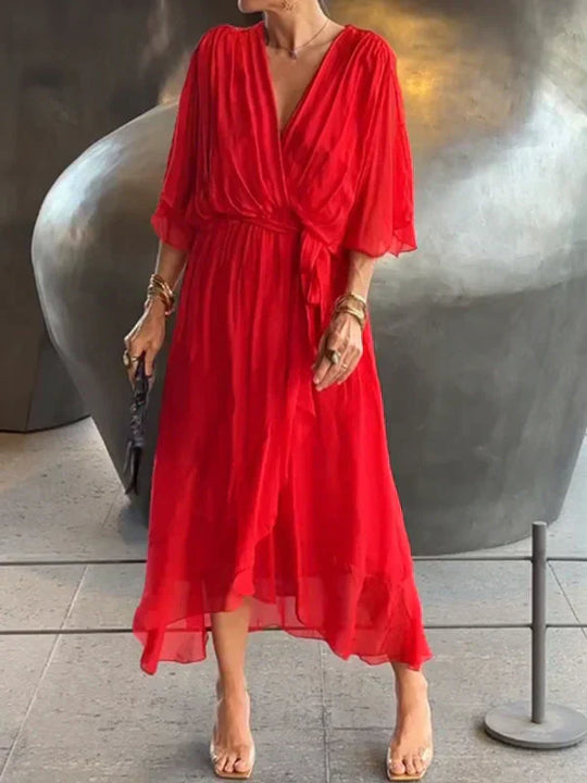 Monica | Luftiges Kleid mit V-Ausschnitt und fließender Silhouette