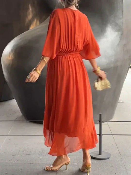 Monica | Luftiges Kleid mit V-Ausschnitt und fließender Silhouette