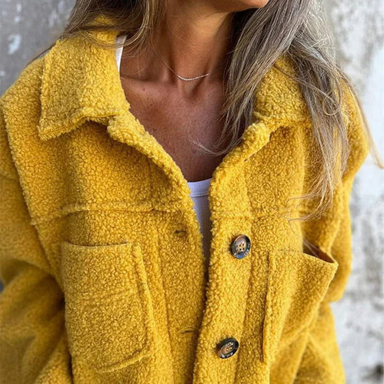 Luna | Kurze Wolljacke mit Reverskragen
