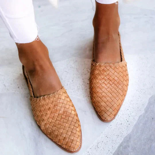 Anita | Luftige Sommerschuhe mit handgewebtem Design und flexibler Passform